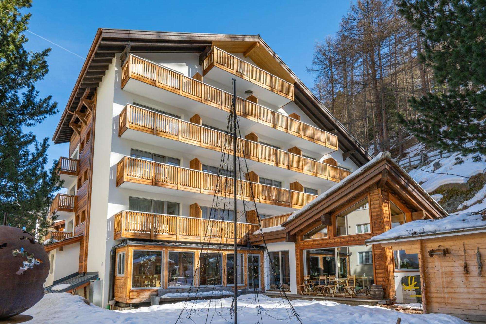 Hotel Jaegerhof Zermatt Exterior foto