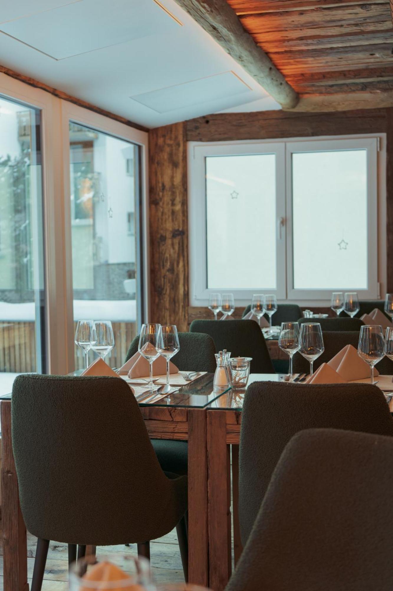 Hotel Jaegerhof Zermatt Exterior foto